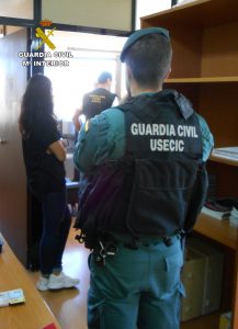 op-ropu-estafas-revista-guardia-civil-02