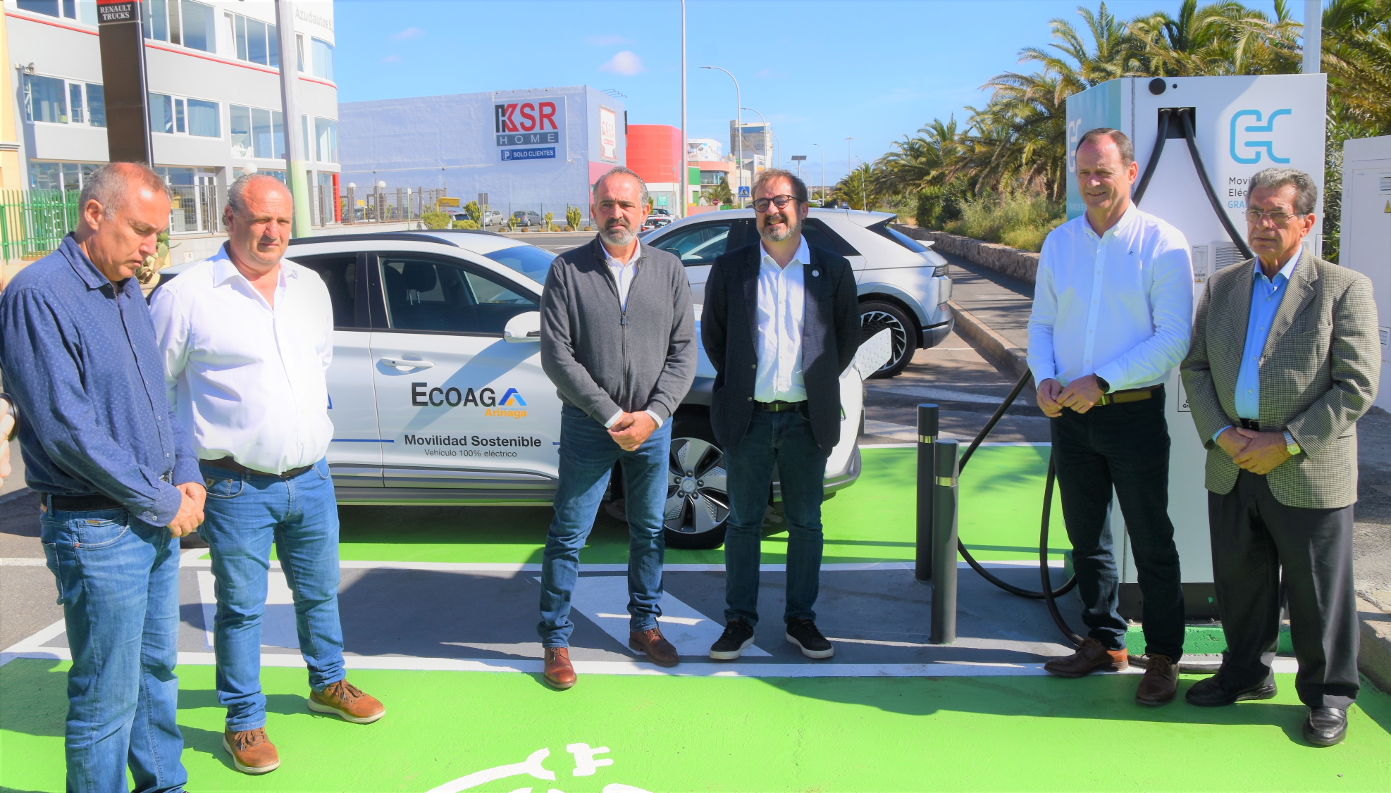 El Cabildo Inaugura Un Nuevo Punto De Recarga De Vehículos Eléctricos En El Polígono Industrial 4380